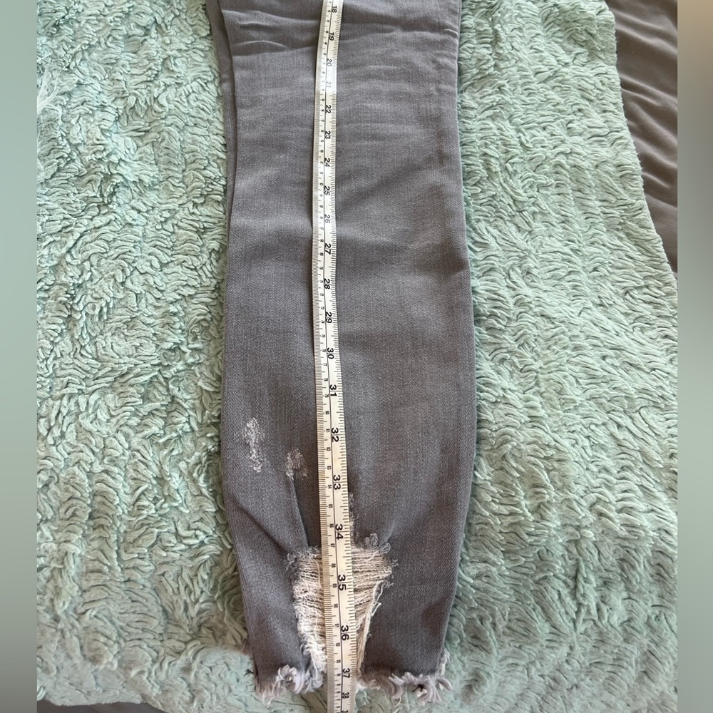Express Gray Distressed Ripped Jeans - Picture 12 of 12